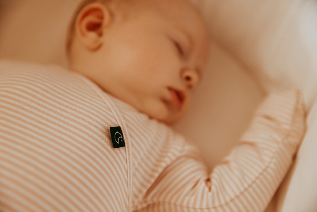 Hvor meget sover en nyfødt?